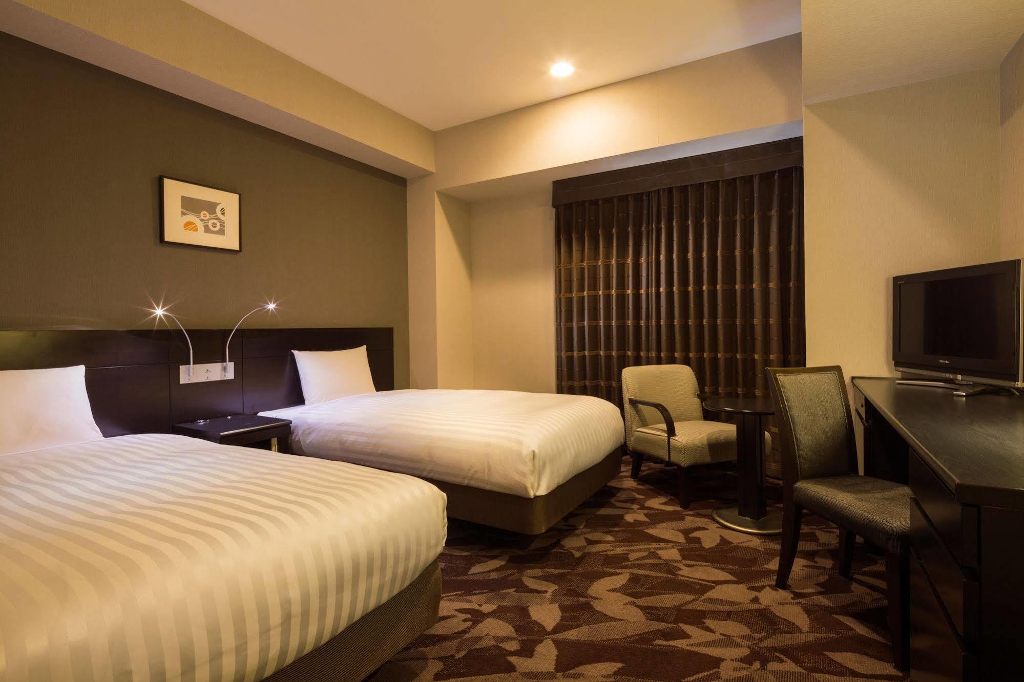 Jr-East Hotel Mets Tachikawa Esterno foto